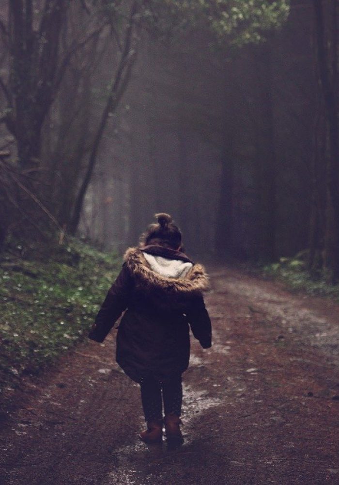 girl-1246690_1280